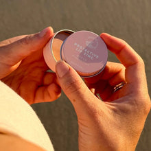 Load image into Gallery viewer, sunbutterprotealipcarecream