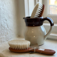 Load image into Gallery viewer, two hair brushes on window seal 
handmade in Germany 
