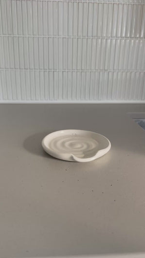 Ox_Art_Pottery_Spoon_Rest_for_your_kitchen white 